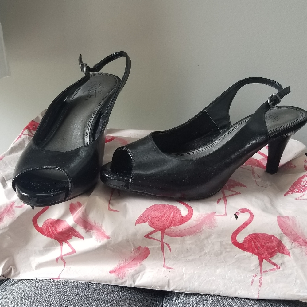 Black strappy heel